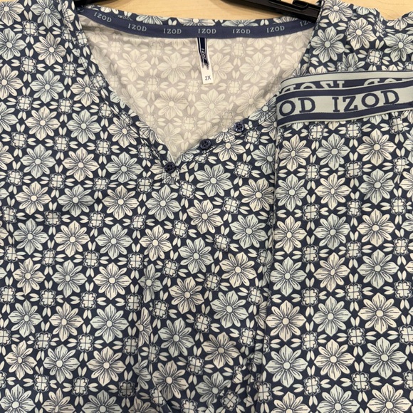Plus size pajama set - Picture 1 of 6